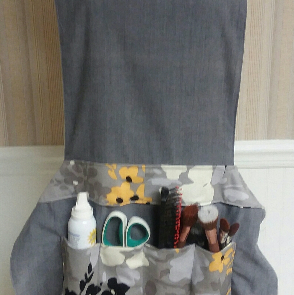 Aprons - Picture 5 of 8